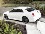 Chrysler 300C SRT8 2011 года